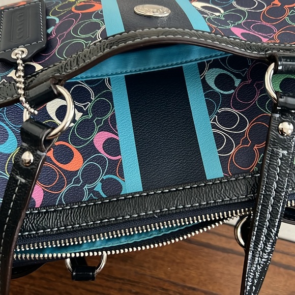 Coach Top Handle Bag!💙 - Picture 5 of 8